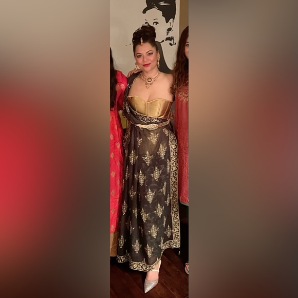 Hemant Trevedi 3 piece Black and gold/mustard embroidered 3 piece outfit. Medium - Picture 6 of 8